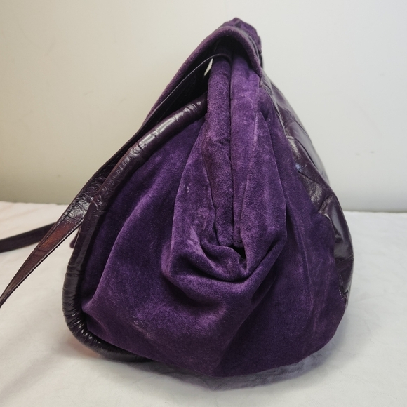 80s Croc Suede Leather Bucket Purse - Picture 4 of 14